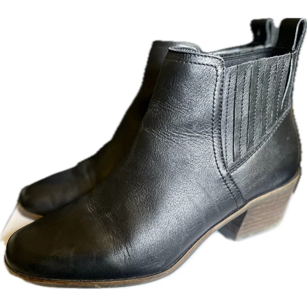 Lucky Brand Idola Ankle Boots Booties Sz 8.5 Black Leather Slip On Low Heel EUC